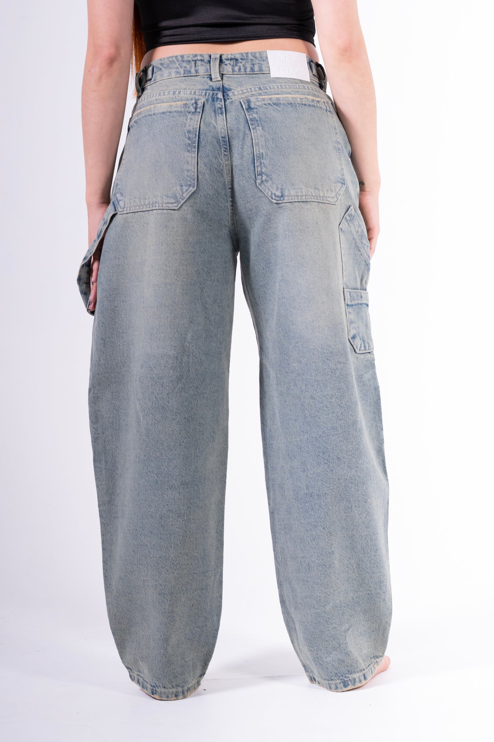 Jean baggy roto rodilla mantequilla