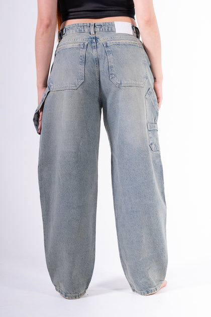 Jean baggy roto rodilla mantequilla